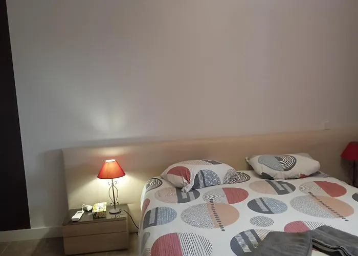 Maison Avec Piscine, Ker Animheart Bed and Breakfast Carbonne