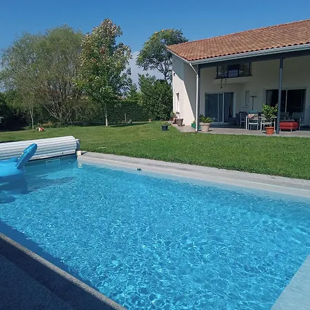 Nocleg ze śniadaniem Maison Avec Piscine, Ker Animheart