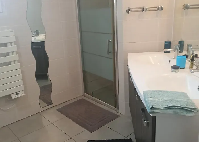 Maison Avec Piscine, Ker Animheart Bed & Breakfast *